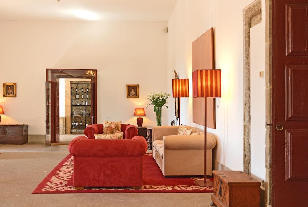 Pousada Mosteiro De Guimaraes Ngoại thất bức ảnh The interior of the Pousada de Óbidos